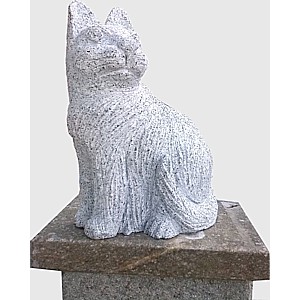 statua di gatto in granito